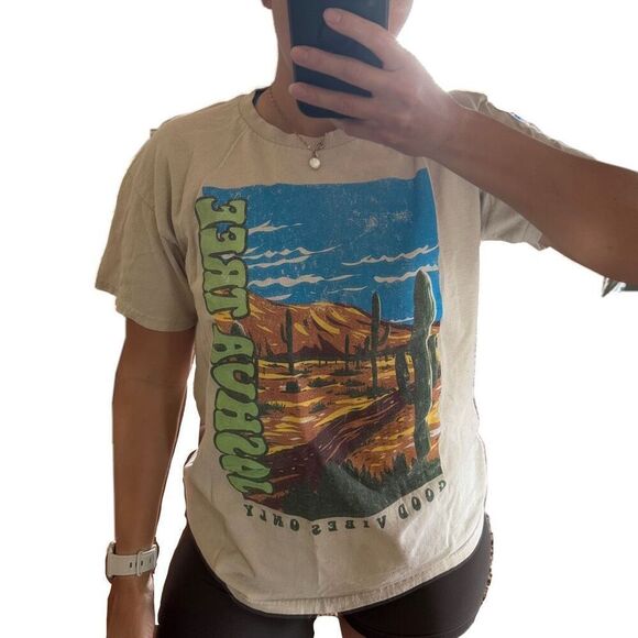 Gildan L tan cream Joshua Tree t-shirt National Park desert cactus hiking outdoo - Picture 1 of 7